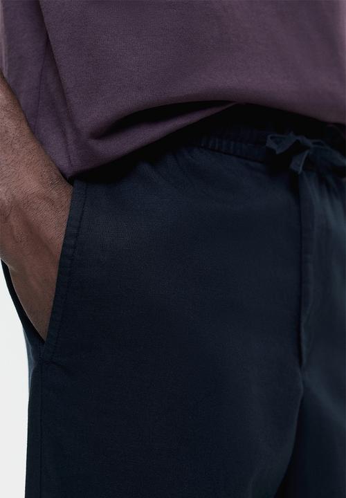 H&M - Regular fit linen-blend trousers - black
