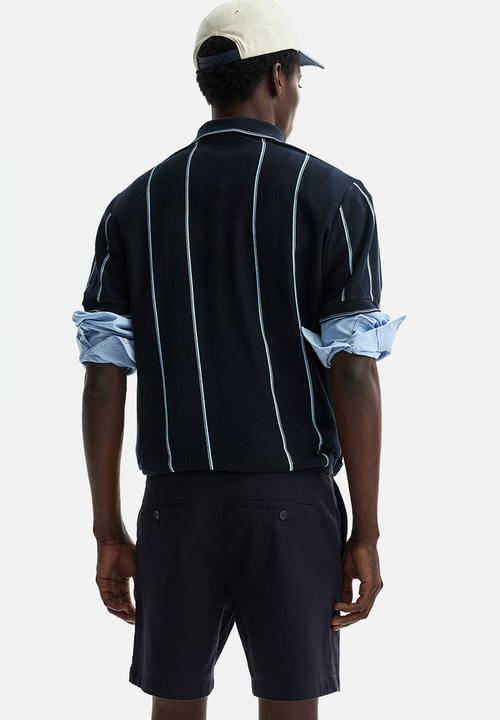 H&M - Regular fit cotton chino shorts - navy blue
