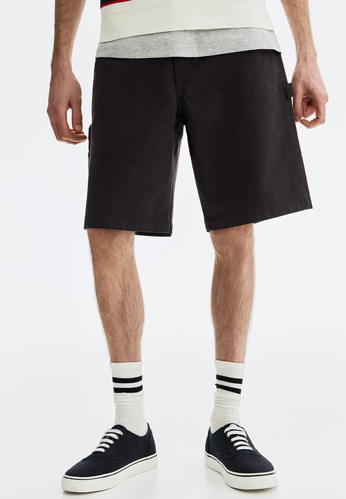 H&M - Relaxed fit carpenter shorts - black