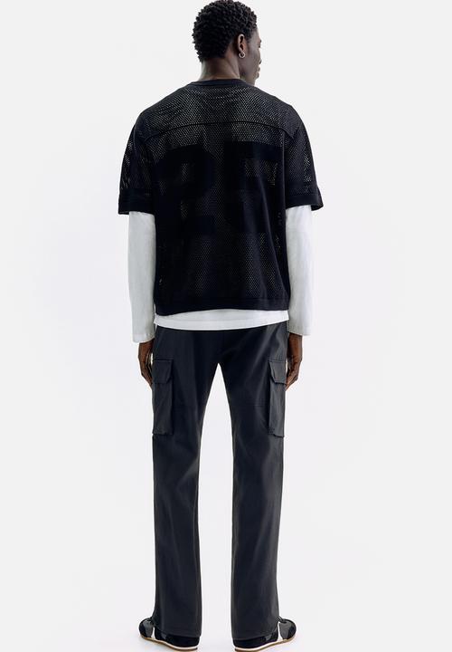 H&M - Regular fit nylon cargo trousers - black