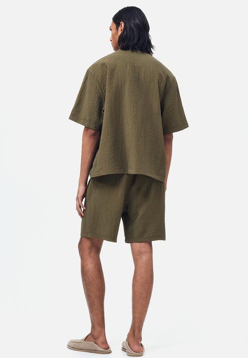 H&M - Relaxed fit textured shorts - khaki green