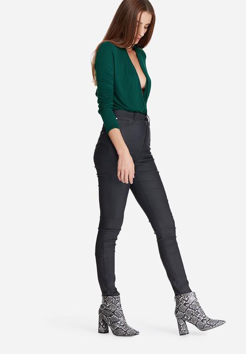 Vero Moda - Lorna wrap top