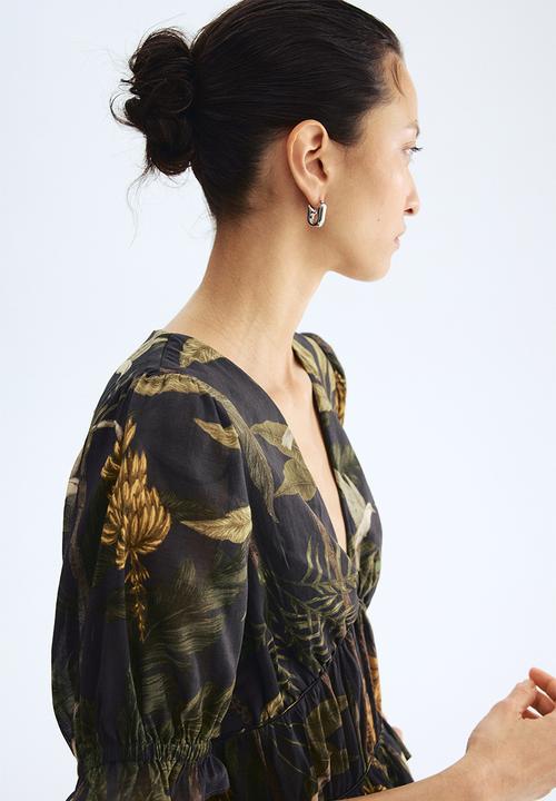 H&M - Viscose-blend gathered top - black/plants