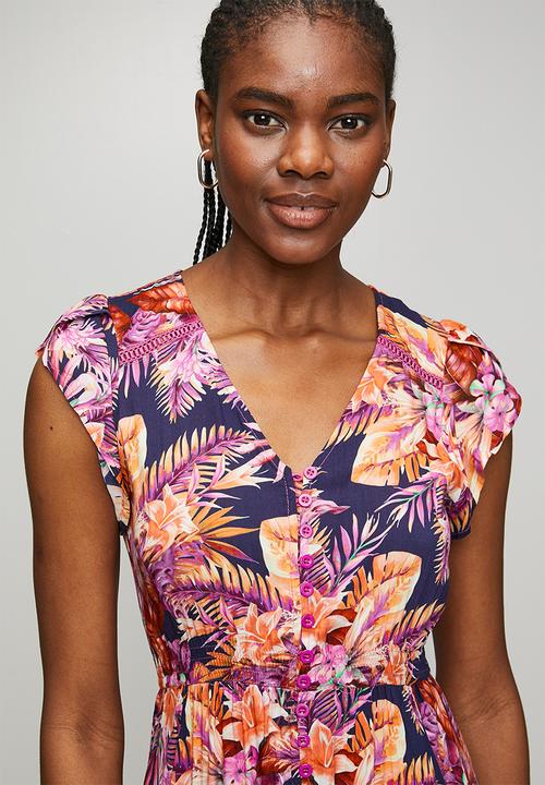 Izabel London - Cap Sleeve With Flutter V-Neck Button Through Midi Dress Printed - Multi