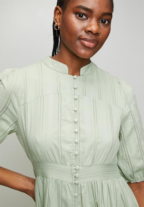 Izabel London - Half Sleeve With Elastic Button Through Tiered Maxi Dress With Lace At Each Tier - Sage