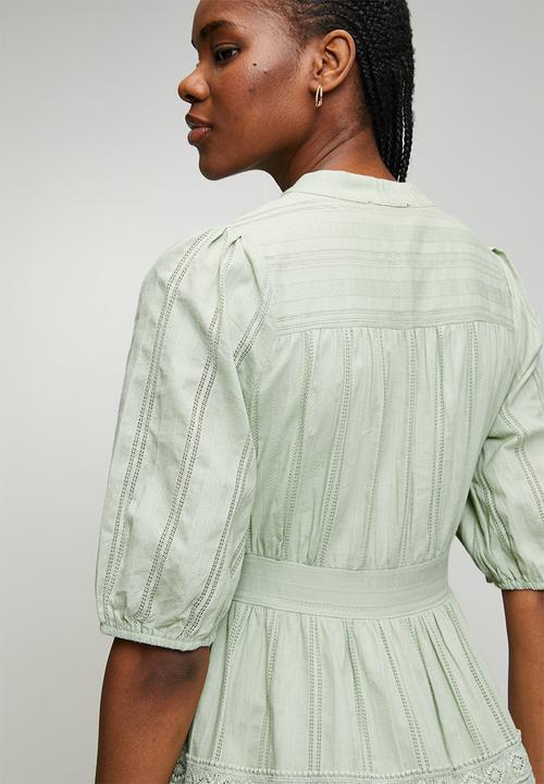 Izabel London - Half Sleeve With Elastic Button Through Tiered Maxi Dress With Lace At Each Tier - Sage