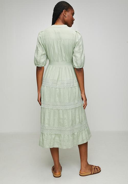 Izabel London - Half Sleeve With Elastic Button Through Tiered Maxi Dress With Lace At Each Tier - Sage