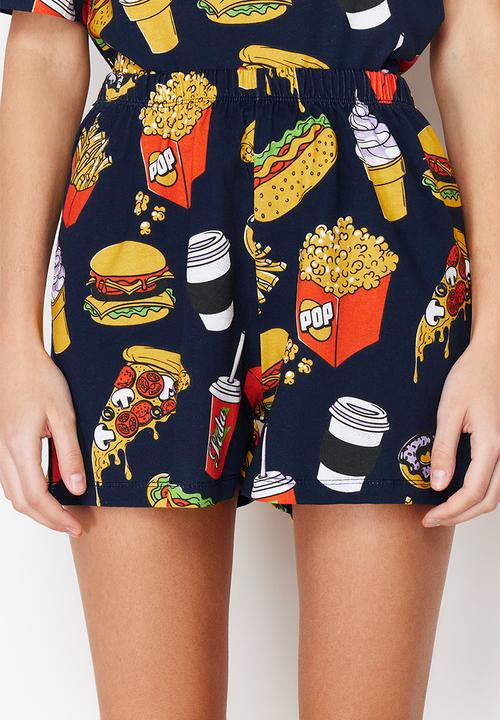Trendyol - Cotton slogan embroidered shorts pajama set - navy blue-multicolor
