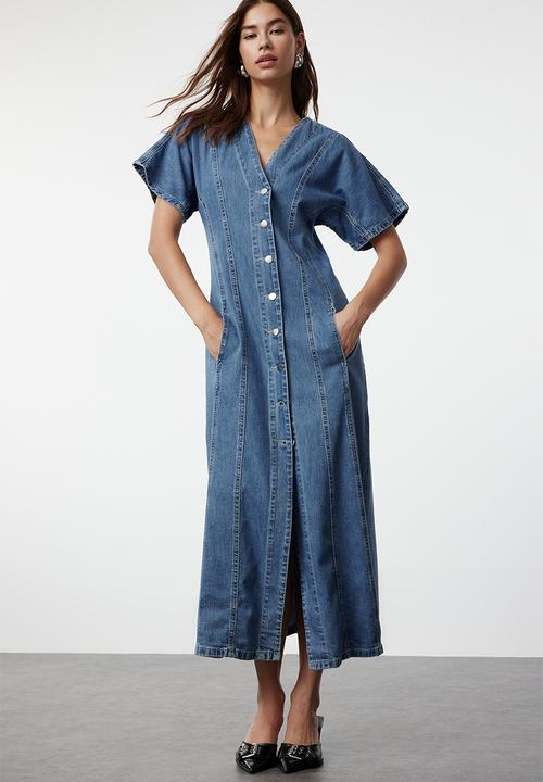 Trendyol - V-Neck Seam Detail Maxi Denim Dress - Blue