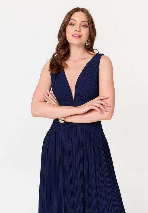 Stella Morgan - Sleeveless Maxi Dress With Pleated Fabric Throughout - Navy