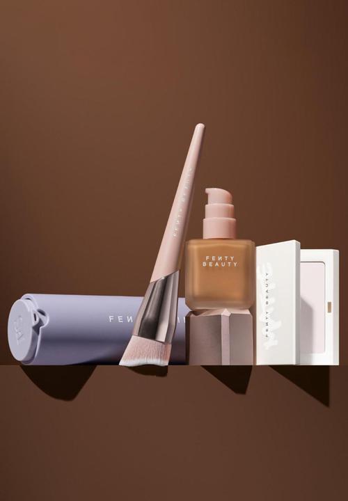 Fenty Beauty - Pro Filt'r Foundation Brush