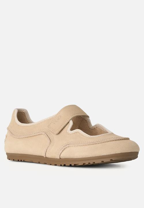 UGG® - Quill Mary Jane - sand castle