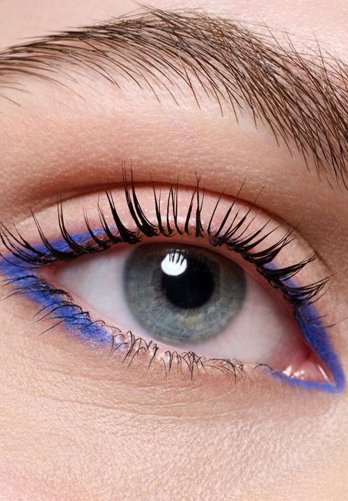 Catrice - Velvet Glide Matte Eye Pencil - 050 Blue Pulse