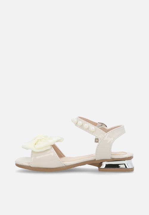 Pop Candy - Bow accent block heel sandals - beige