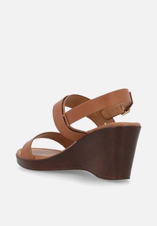 Butterfly Feet - Allora 4 slingback wedge heel - tan
