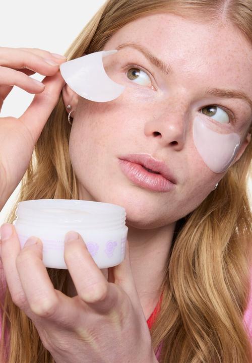 essence - milky GLAZED hydro gel eye patches 30 Pairs
