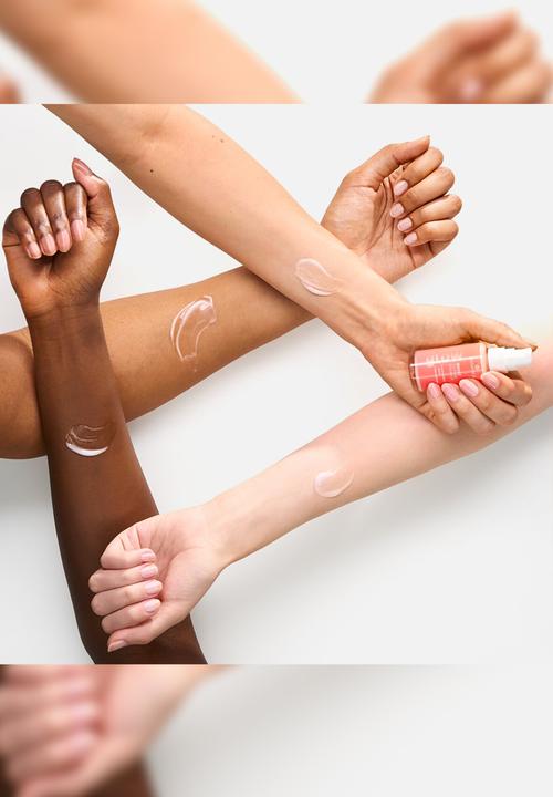 essence - glow BOOST SERUM PRIMER
