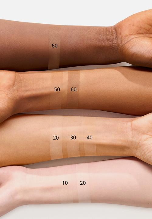 essence - matte BLUR MATTIFYING COMPACT POWDER - 50