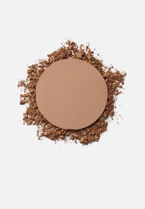 essence - matte BLUR MATTIFYING COMPACT POWDER - 60