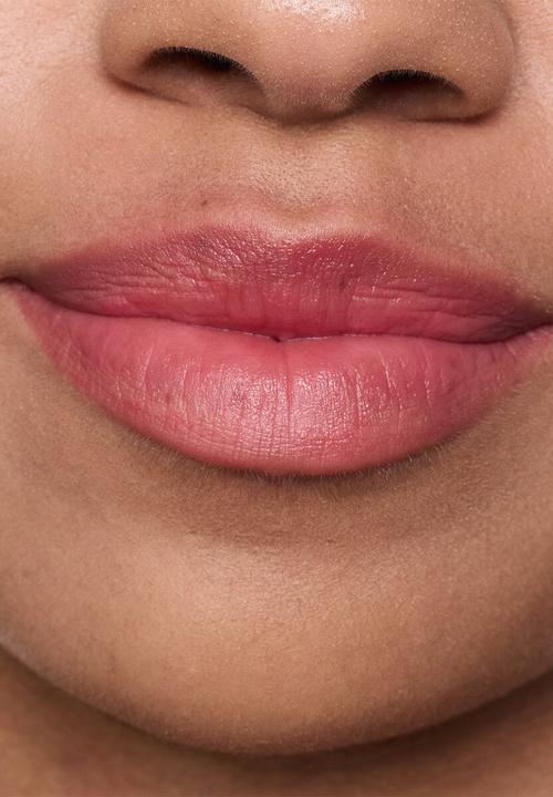 essence - BLUR soufflé sheer nude lip balm - 03 Nude Rose