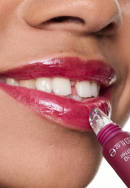 essence - the super peptide glossy lip treatment - 08 Cherrylicious!