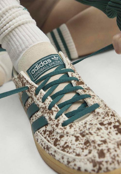 adidas Originals - HANDBALL SPEZIAL W - off white/rich green/dark brown