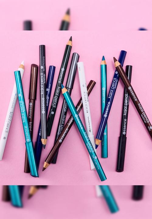 essence - kajal pencil - 32 Red Velvet