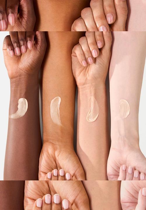 essence - silky BLUR PERFECTING PRIMER