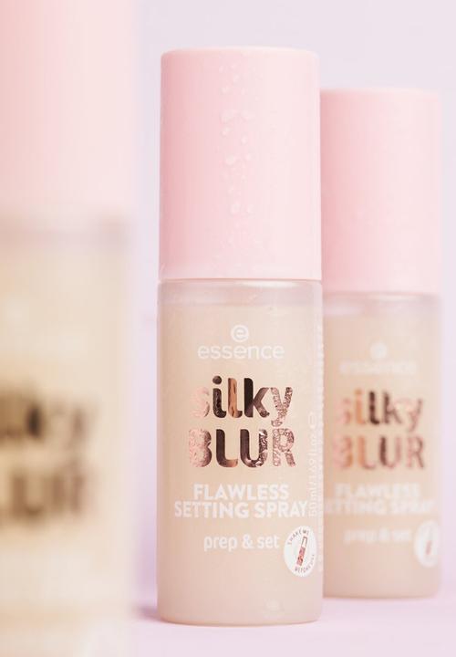 essence - silky BLUR FLAWLESS SETTING SPRAY