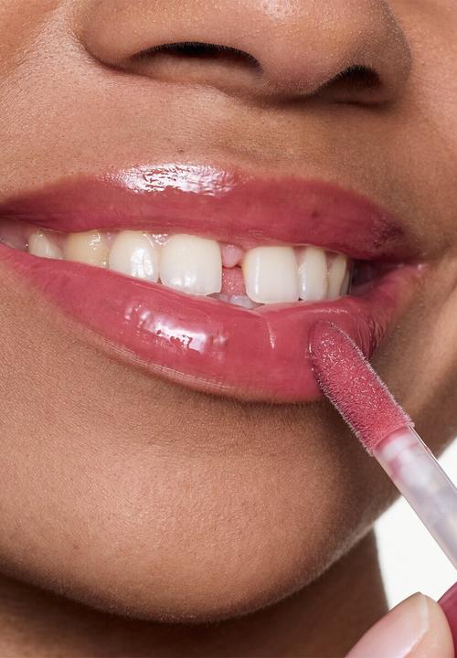 essence - milky GLAZED glossy lip balm - 08 Bubble Milk Tea