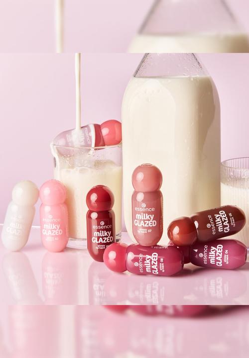 essence - milky GLAZED glossy lip balm - 08 Bubble Milk Tea