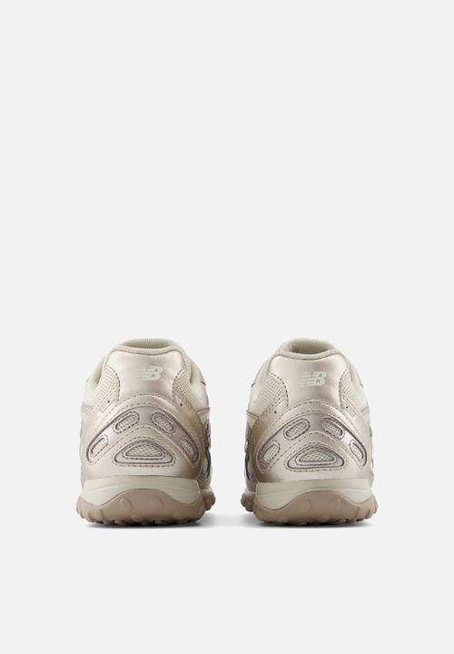 New Balance  - 204L - grey