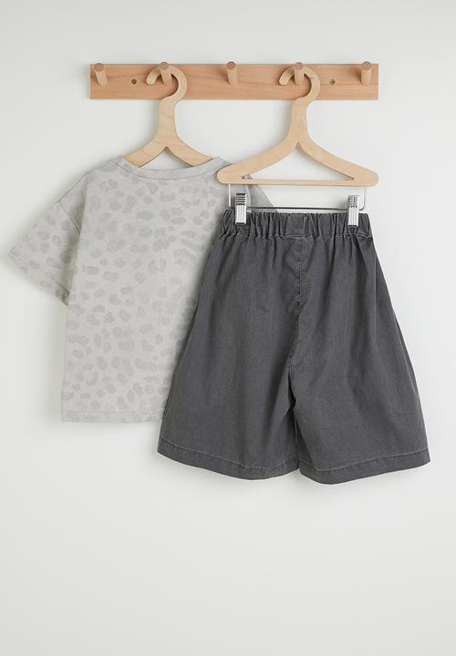 Pop Candy - Aop tee with shorts - light grey/charcoal