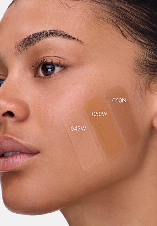 Catrice - Skin Like Luminous Foundation - 049W