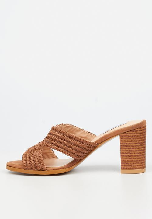 Miss Black - Ambrielle 1 raffia block heel - tan
