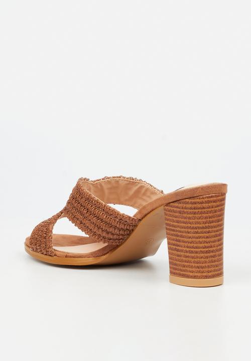 Miss Black - Ambrielle 1 raffia block heel - tan