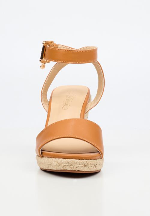 Miss Black - Jojo 8 classic wedge - tan