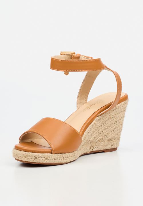 Miss Black - Jojo 8 classic wedge - tan