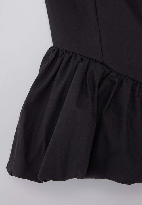 Trendyol - Balloon Hem Woven Blouse - Black