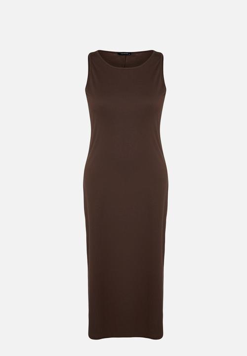 Trendyol - Plus cotton maxi dress crew neck and slit - dark brown