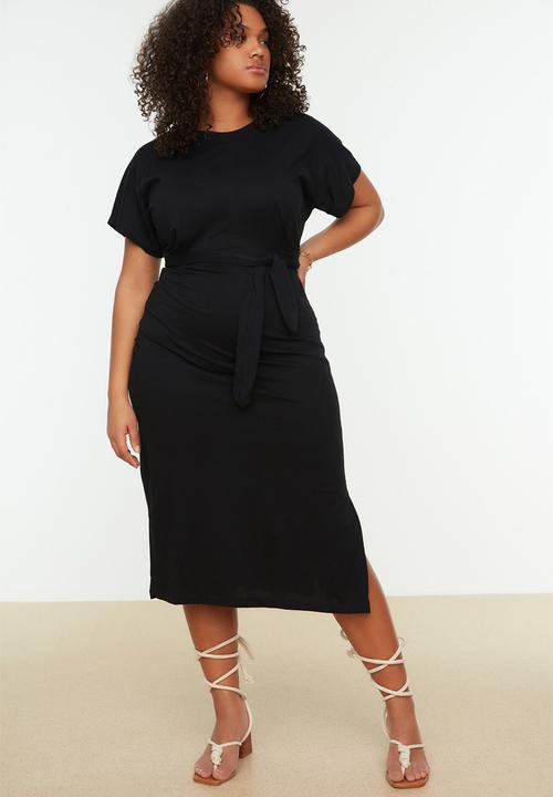 Trendyol - Plus straight cut tie detail slit cotton midi dress - black