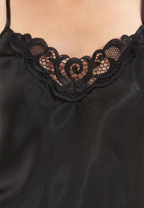 Trendyol - Lace pajama set - black