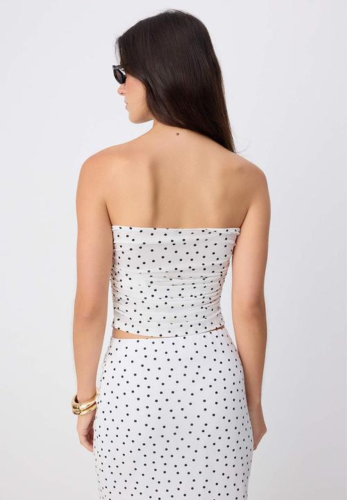 Trendyol - Polka Dot Strapless Knit Blouse with Accessory Detail - Black and White