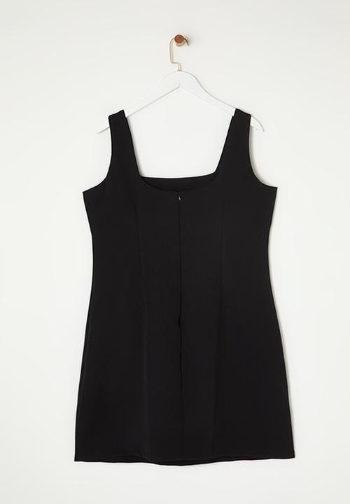 Trendyol - Plus premium square neck inside wire dress - black