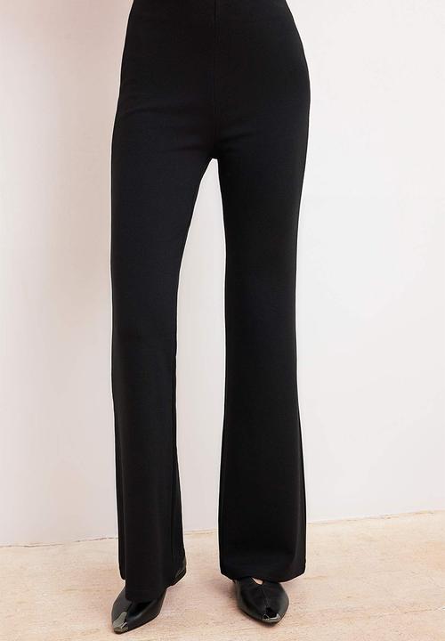 Trendyol - Fitted Strappy Sleeveless Knit Top and Bottom Set - Black