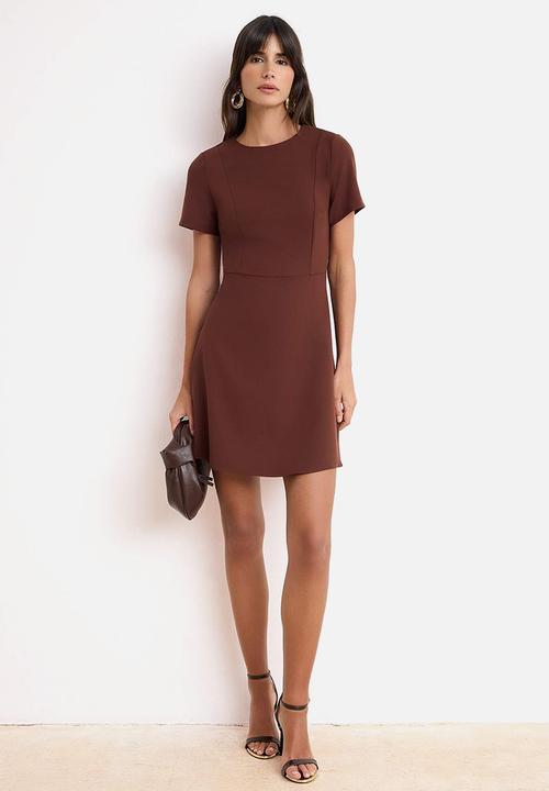 Trendyol - Waist-Cut Short-Sleeve Mini Dress - Brown