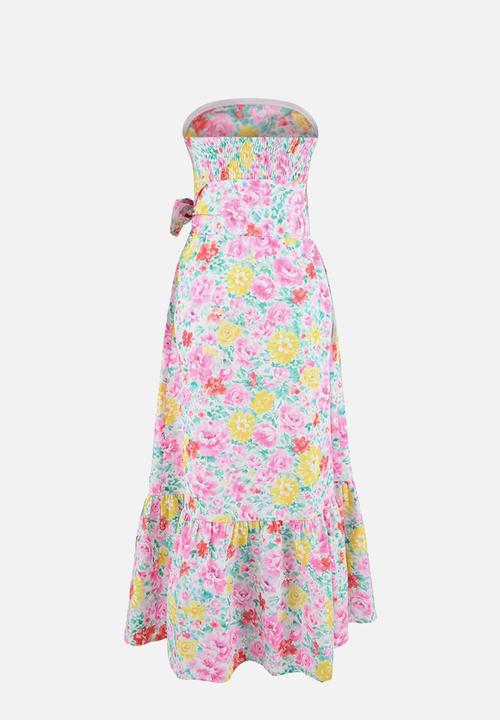 Trendyol - Floral Belted Maxi Dress with Waist Detail - Multi