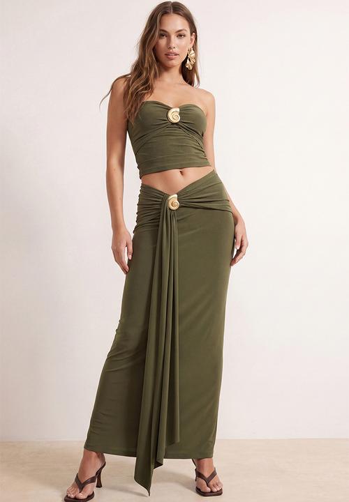 Trendyol - Limited Edition Strapless Knit Blouse with Accessory Detail - Khaki