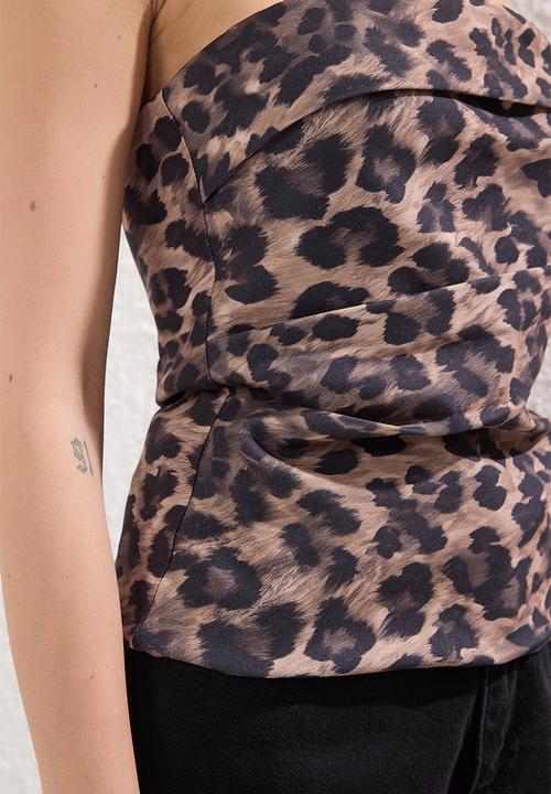 Trendyol - Leopard Print Strapless Draped Blouse - Multicolour