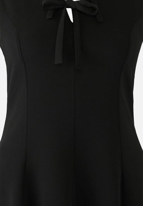 Trendyol - Plus bow cutout mini woven dress - black
